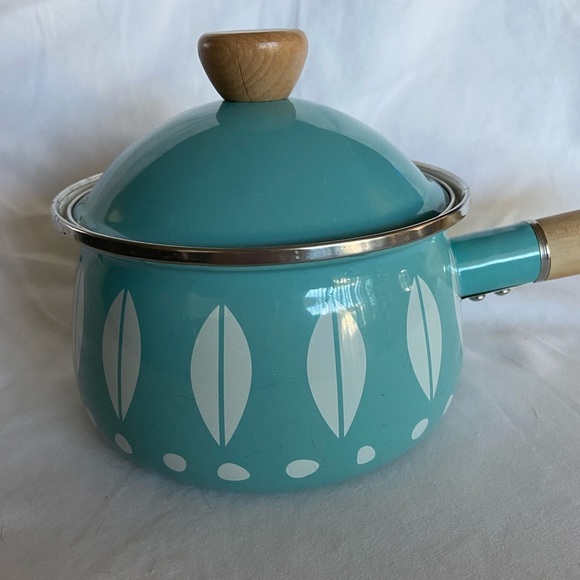 MCM 1.5 qt Lidded saucepan White Lotus on Turquoise Blue Scandinavian Vintage - Picture 2 of 13